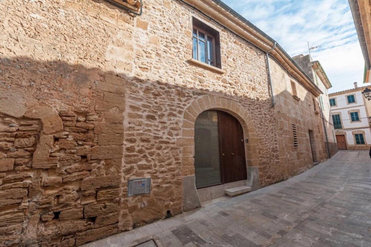 Casa Sa Pedra, En El Centro Historico De Alcudia Villa Bagian luar foto