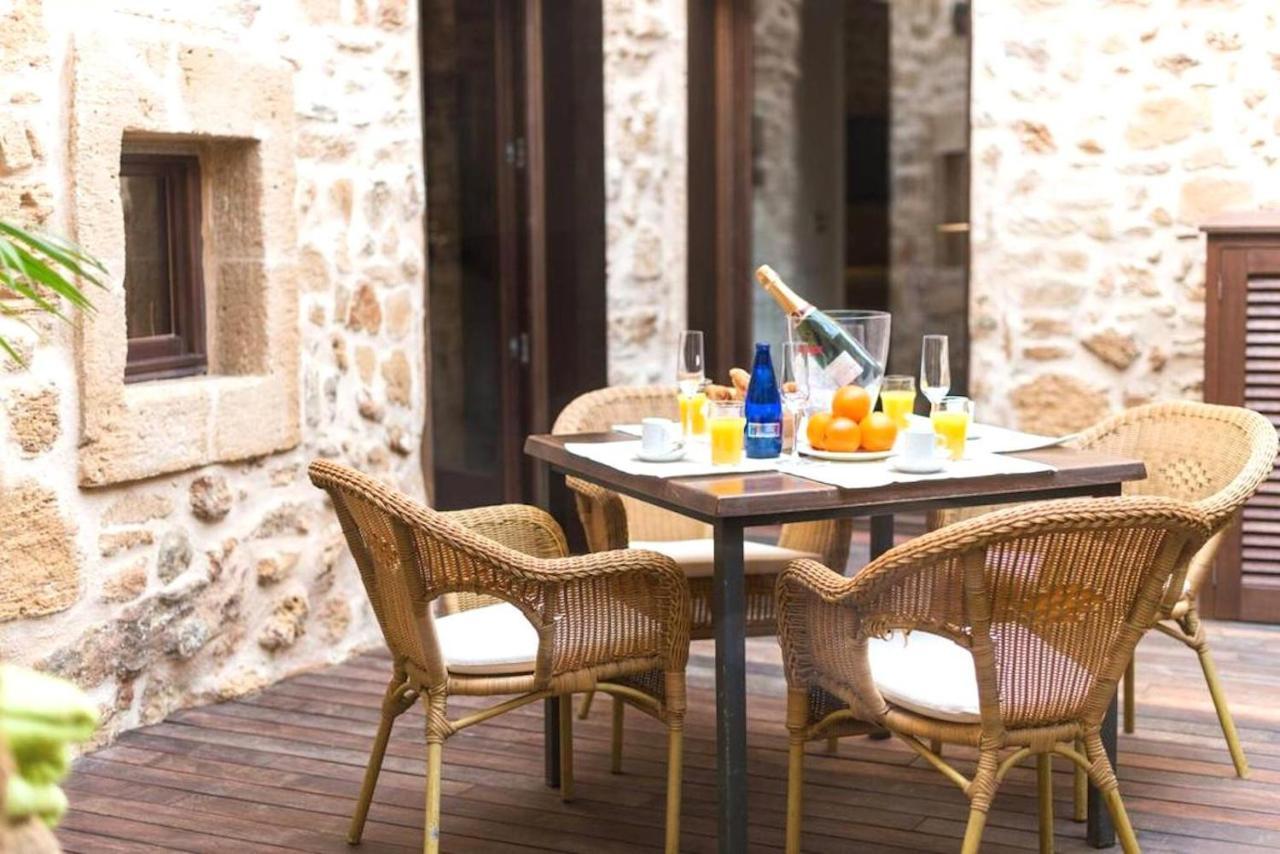 Casa Sa Pedra, En El Centro Historico De Alcudia Villa Bagian luar foto