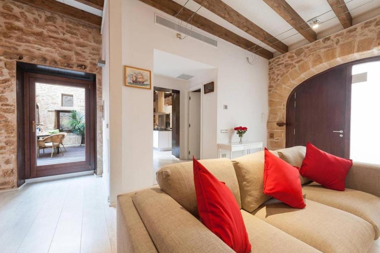 Casa Sa Pedra, En El Centro Historico De Alcudia Villa Bagian luar foto